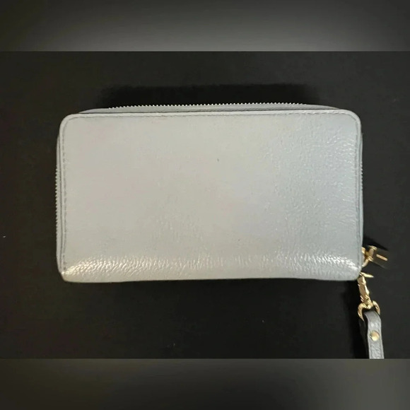 Michael Kors Pale Blue Wristlet Wallet - Picture 2 of 8